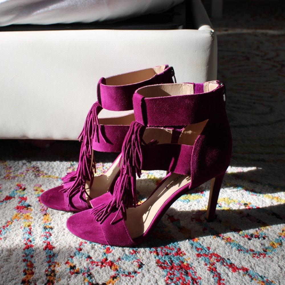 Suede Via Spiga Fuschia Women's Tassled Heels - Picture 2 of 12